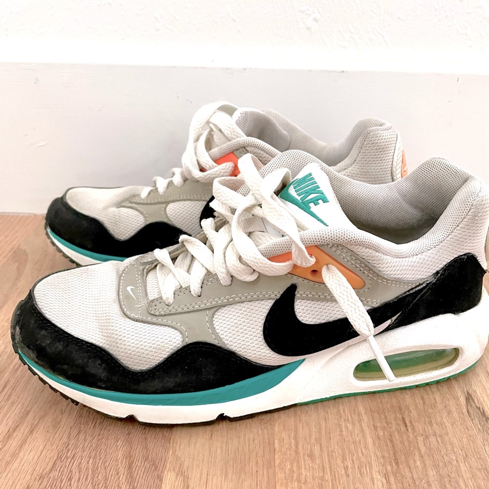 Nike Women’s Air Max Correlate